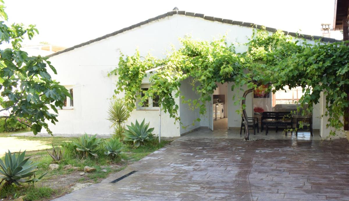 Sancti Petri House - Housity