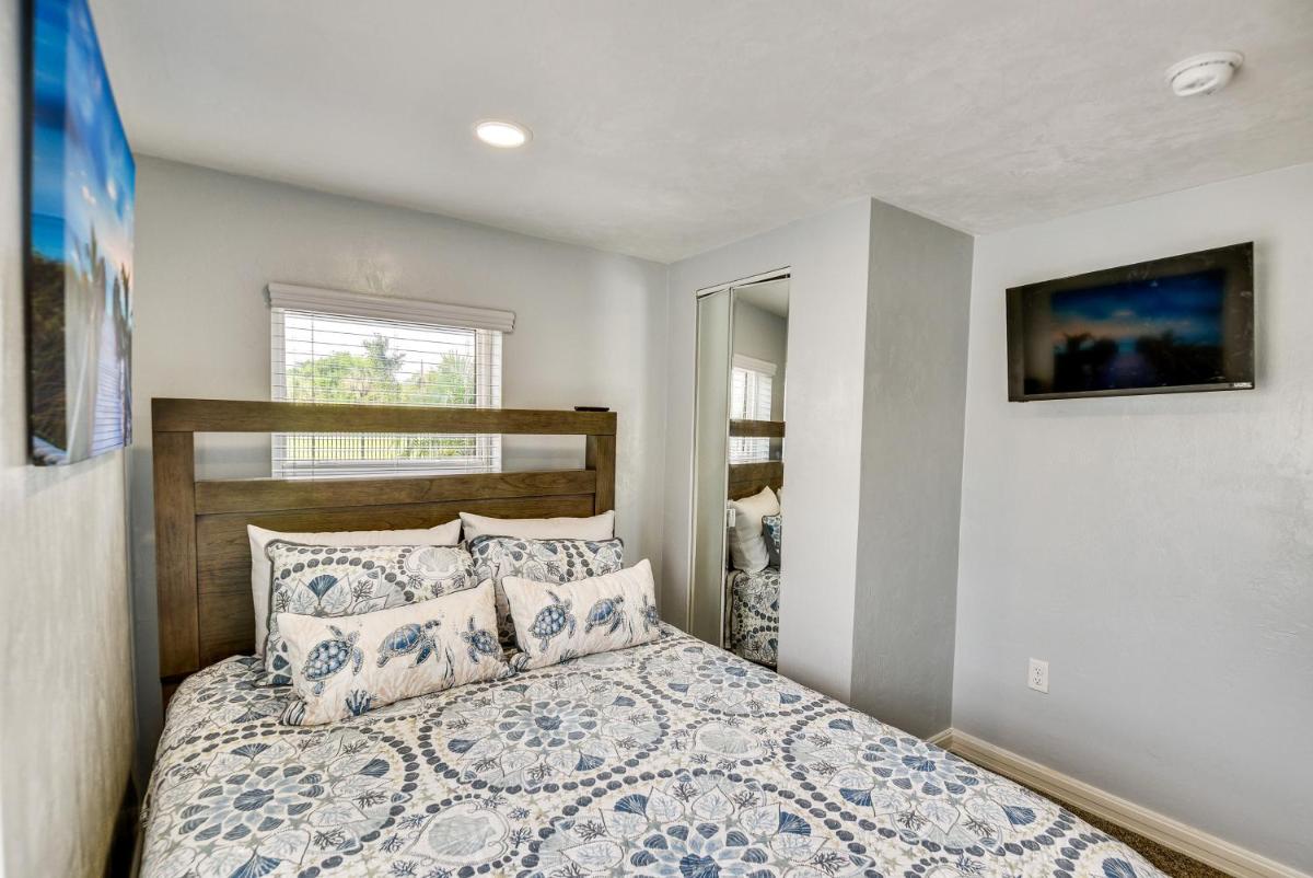 Daytona Beach Vacation Rental Apt - 2 Mi to Beach! - Housity