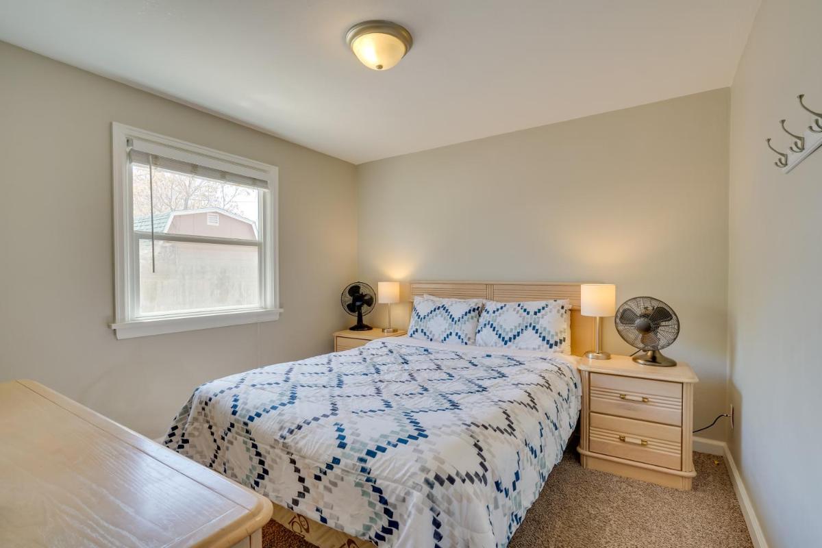 Pueblo House by Riverwalk, 2 Miles to Fairgrounds! - Housity