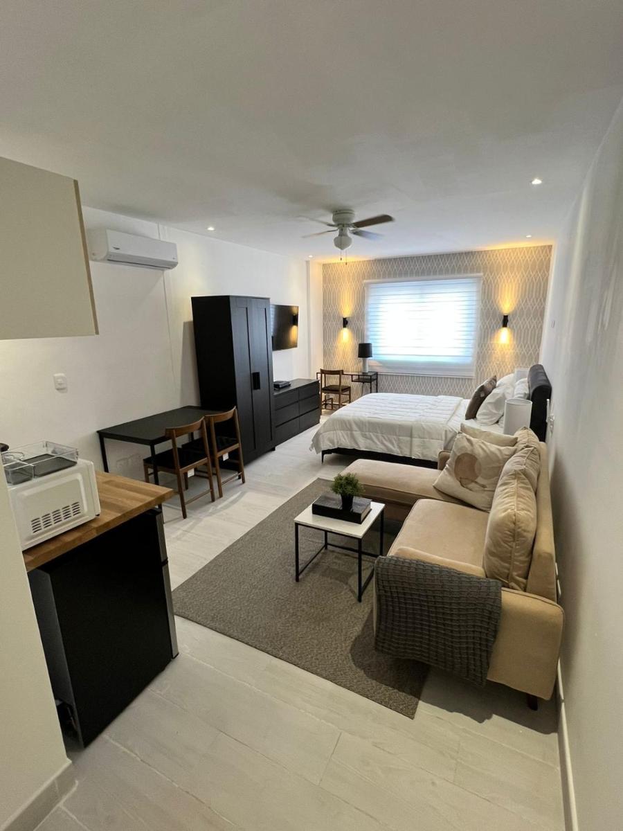 Suites By SalcedO - Hizvo