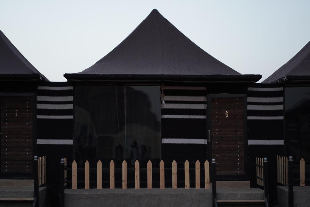 The lien camp - Housity