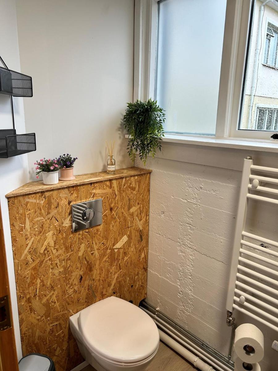 Suitetrails - The Little Guesthouse Downtown - Keflavik Airport