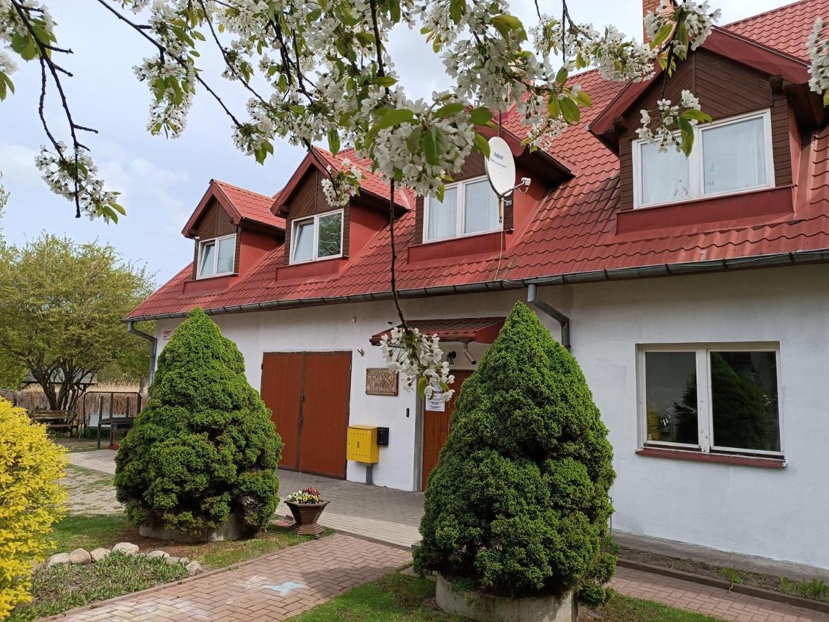 Dom Gościnny Koinonia - Housity