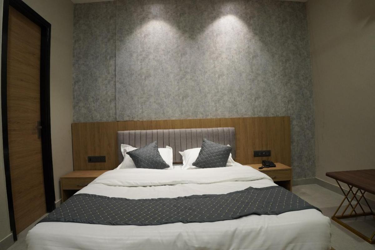 HOTEL CENTRAL PARK - Housity