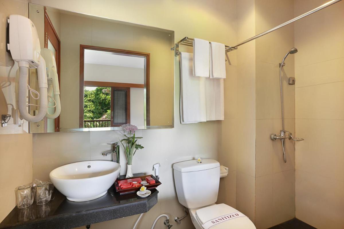 Suitetrails - Respati Beach Hotel