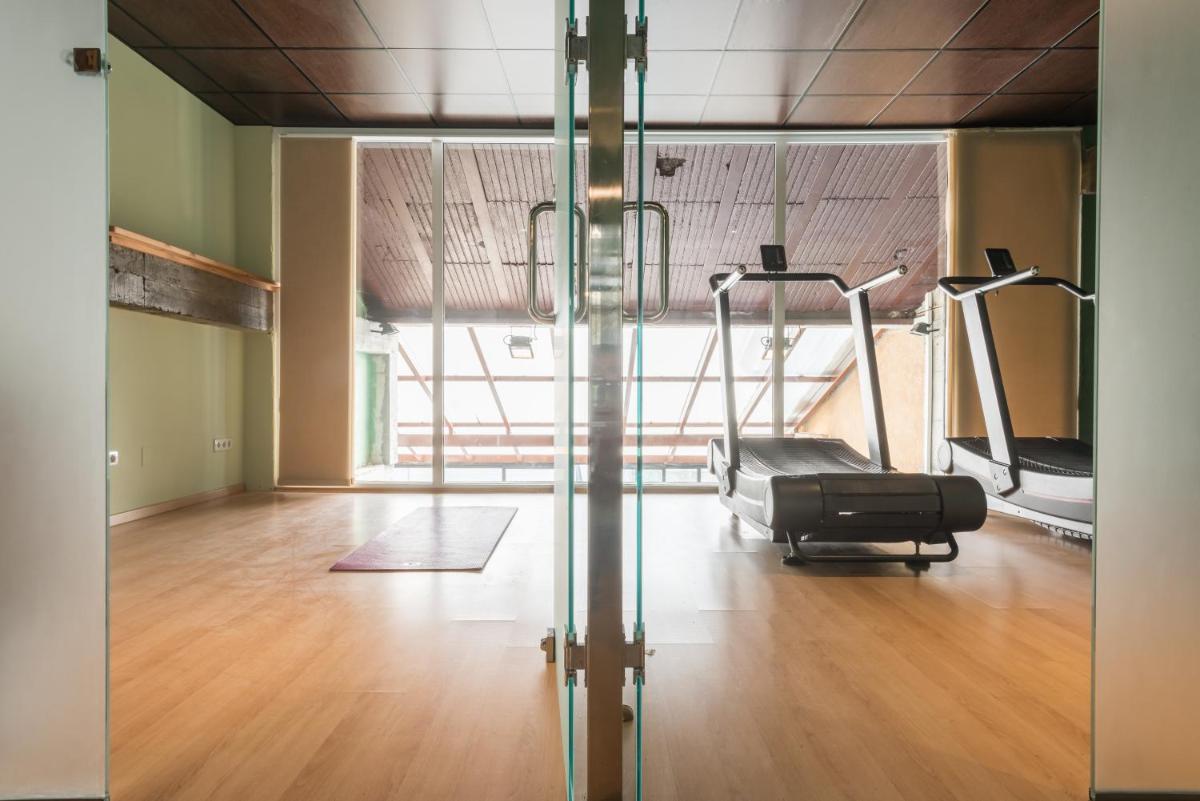 Gimnasio o instalaciones de fitness de Snö Villa de Sallent 4