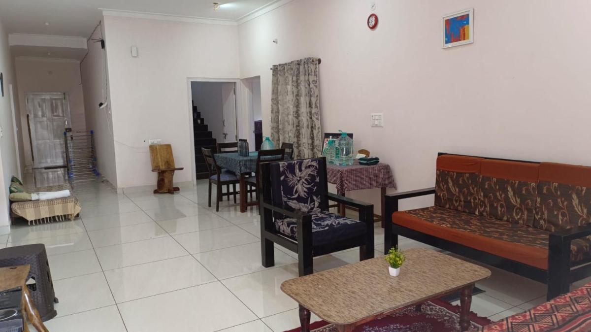 SNOW PINE HOLIDAY HOME...VIRAJPET - Housity