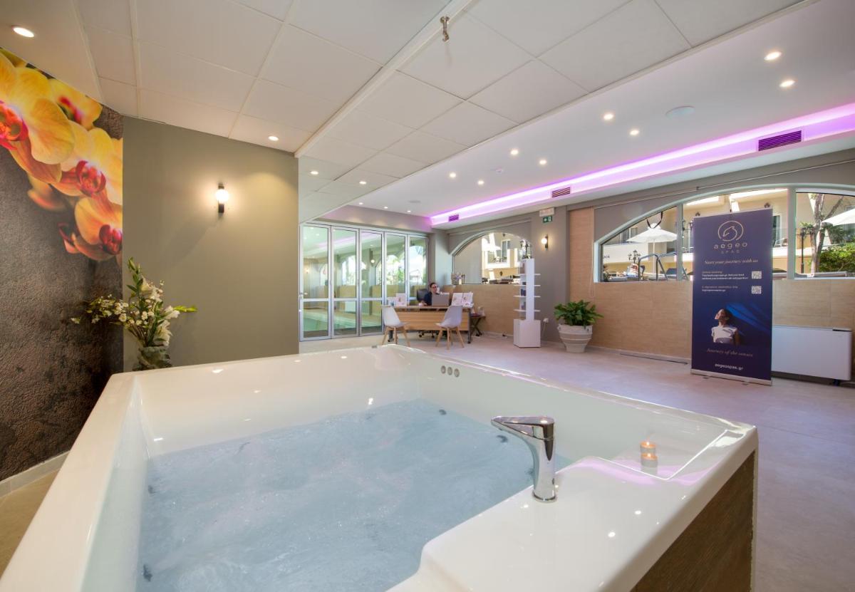 Kalyves Beach Hotel - Housity