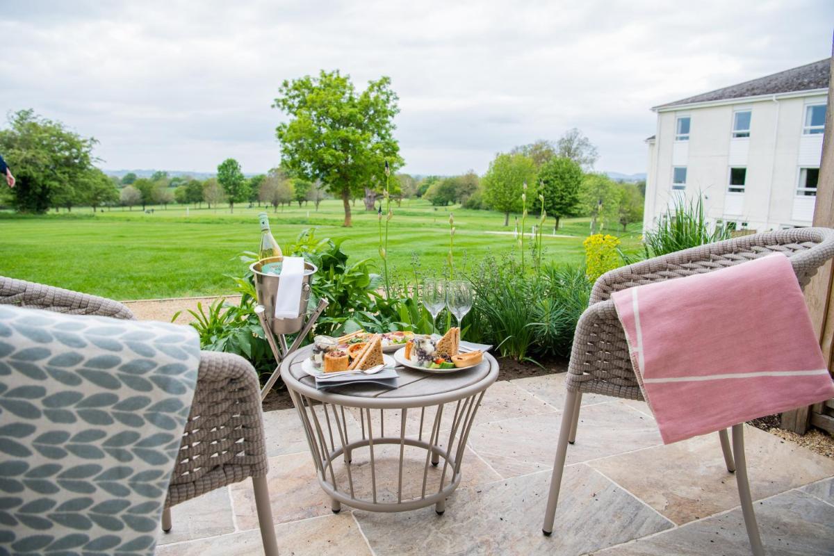 Tewkesbury Park - Housity