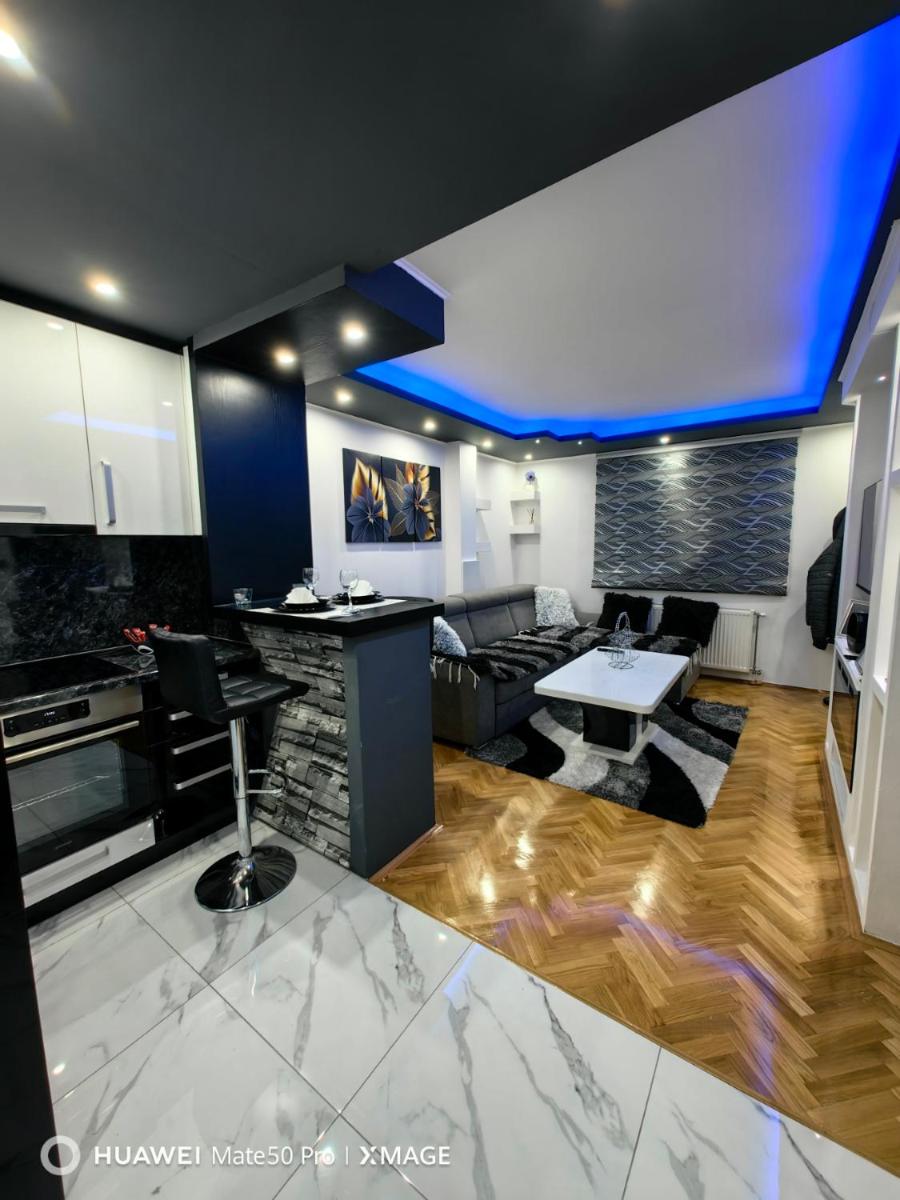 Apartmani AMONA STAN NA DAN - Housity