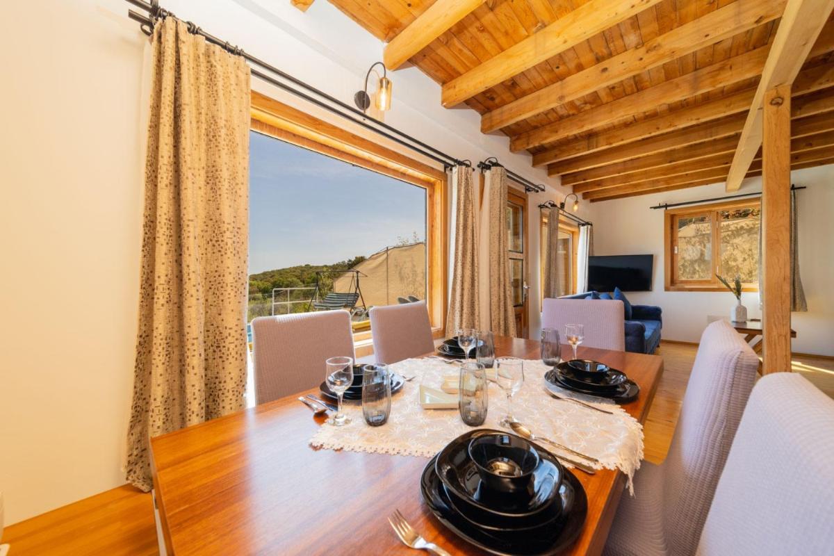 Stunning Villa in the Heart of Kas - Housity