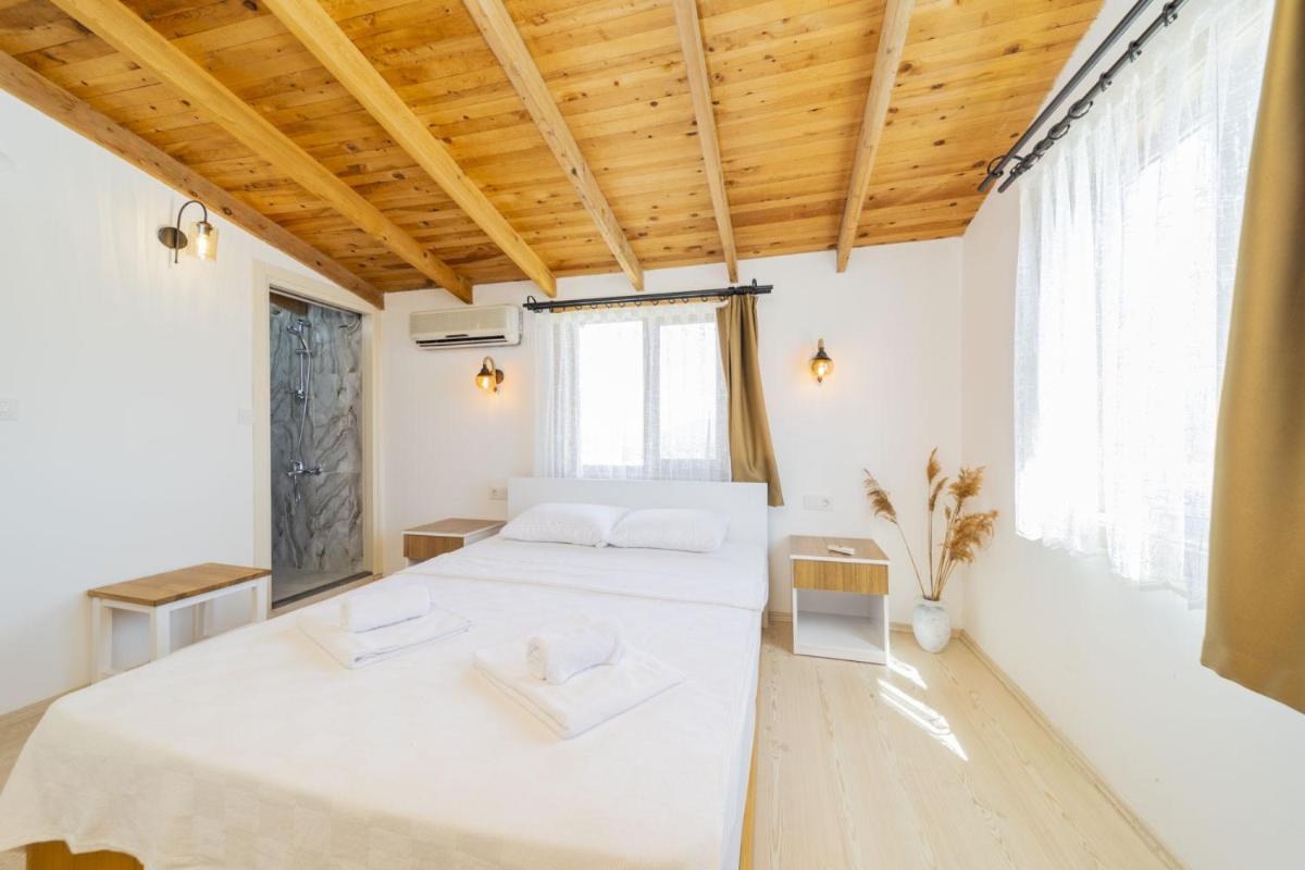 Stunning Villa in the Heart of Kas - Housity