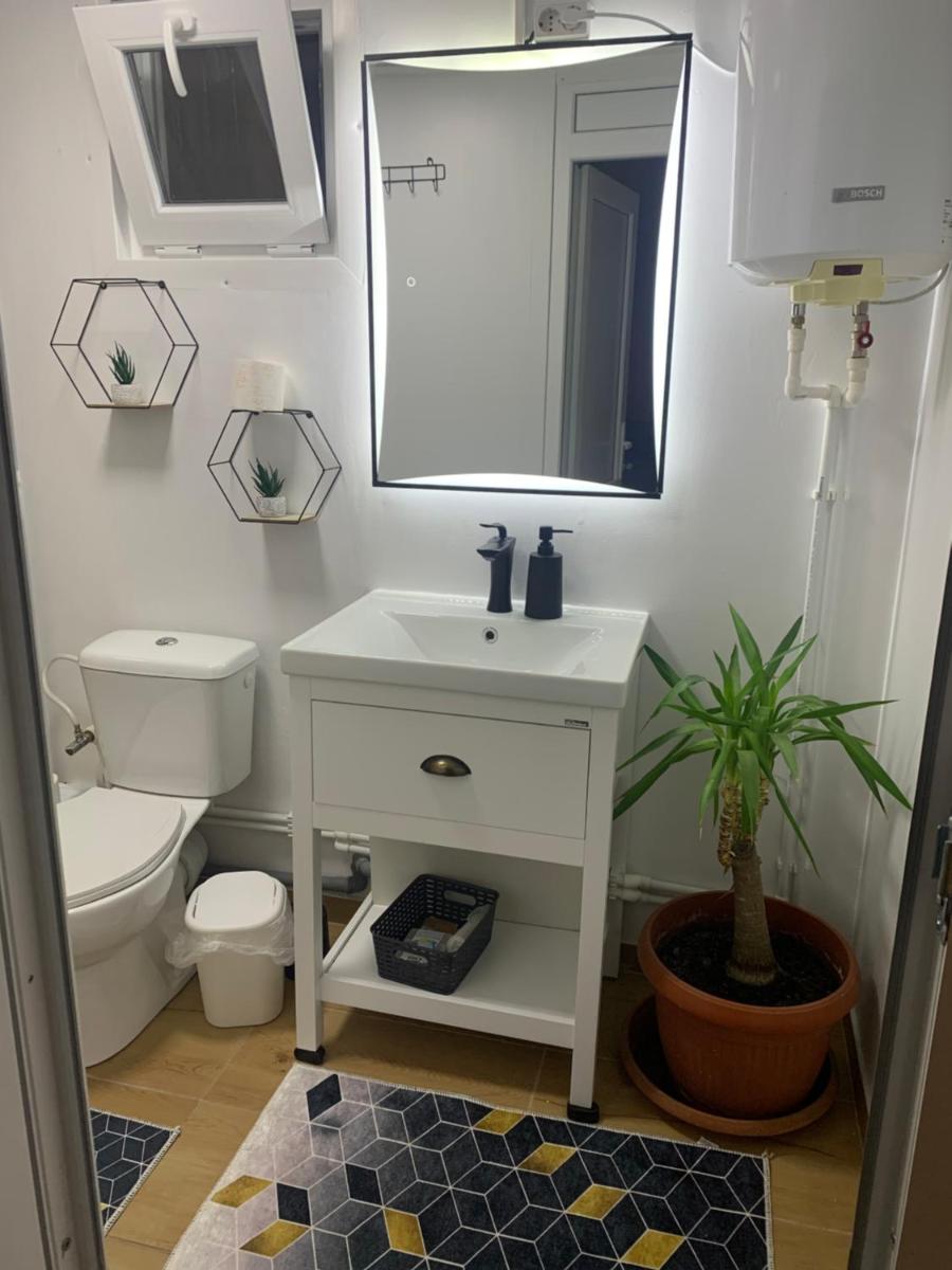 TinyBox Teona - Housity