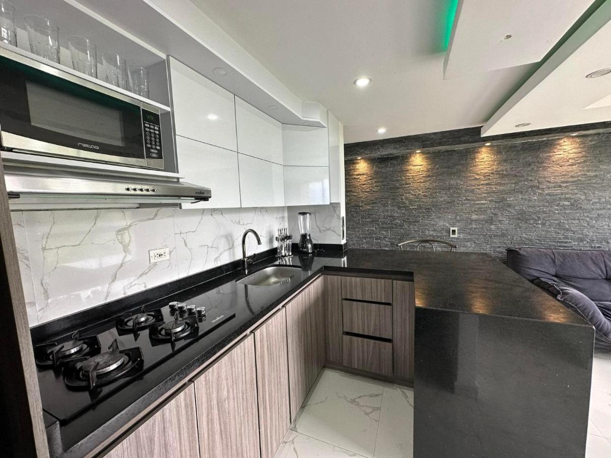 Moderno apartamento con vista a las montañas - Housity