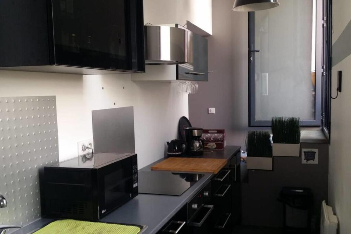 Nice 54m With Terrace In The Heart Of Nantes - Housity