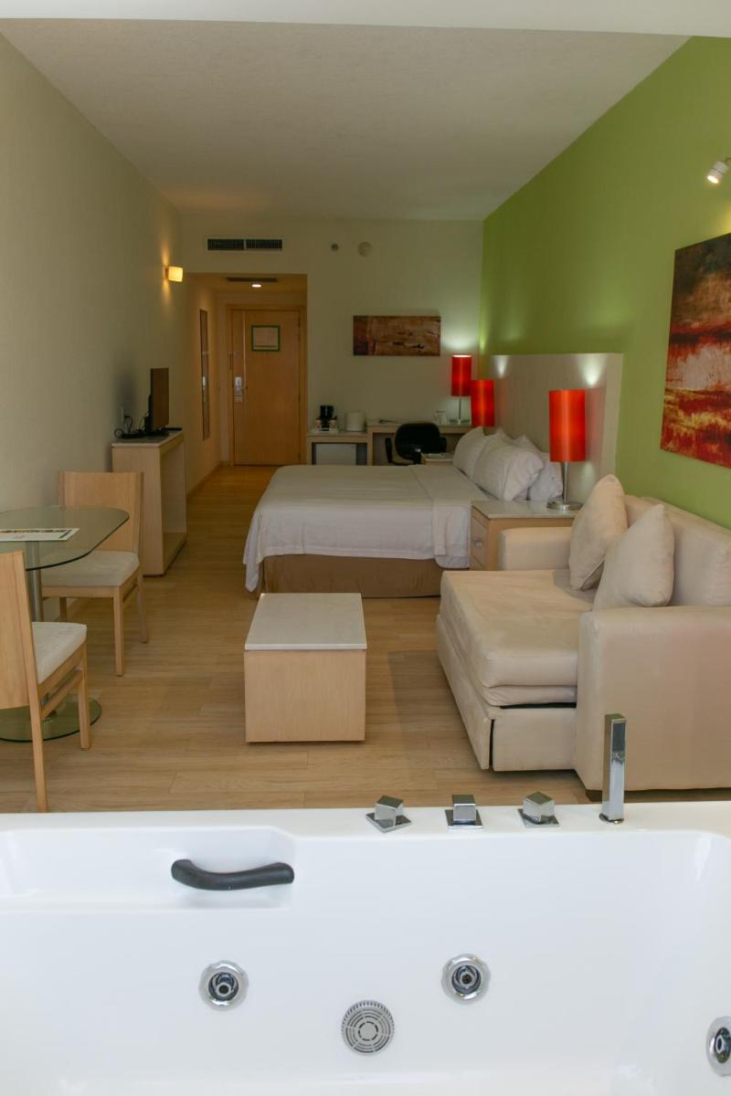 Bel Air Business Salamanca, Trademark by Wyndham - Housity