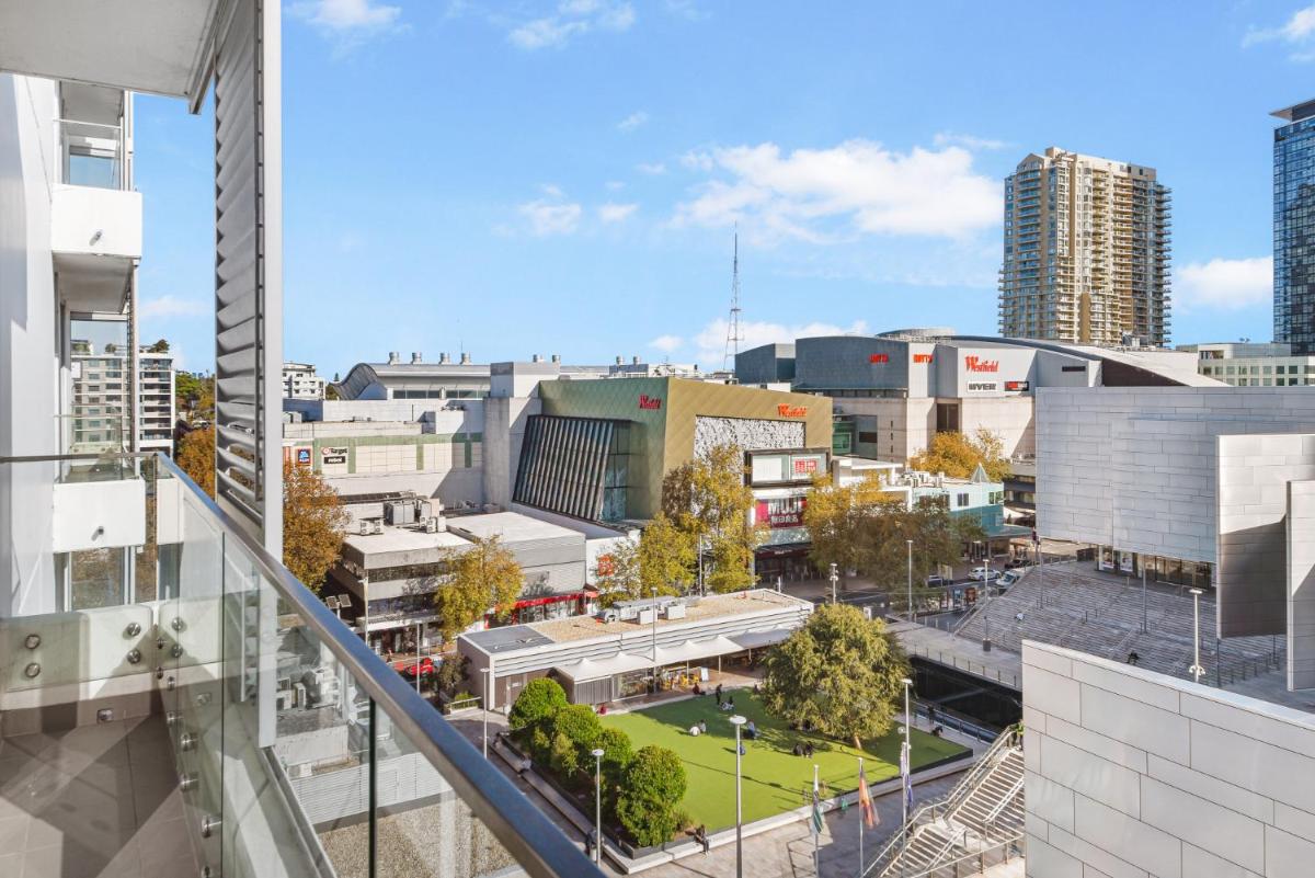 Suitetrails - Broad Land Premium Apartments Chatswood Sydney