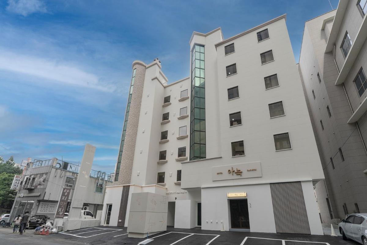 Aank Hotel Daejeon Yuseong 2nd - Hizvo