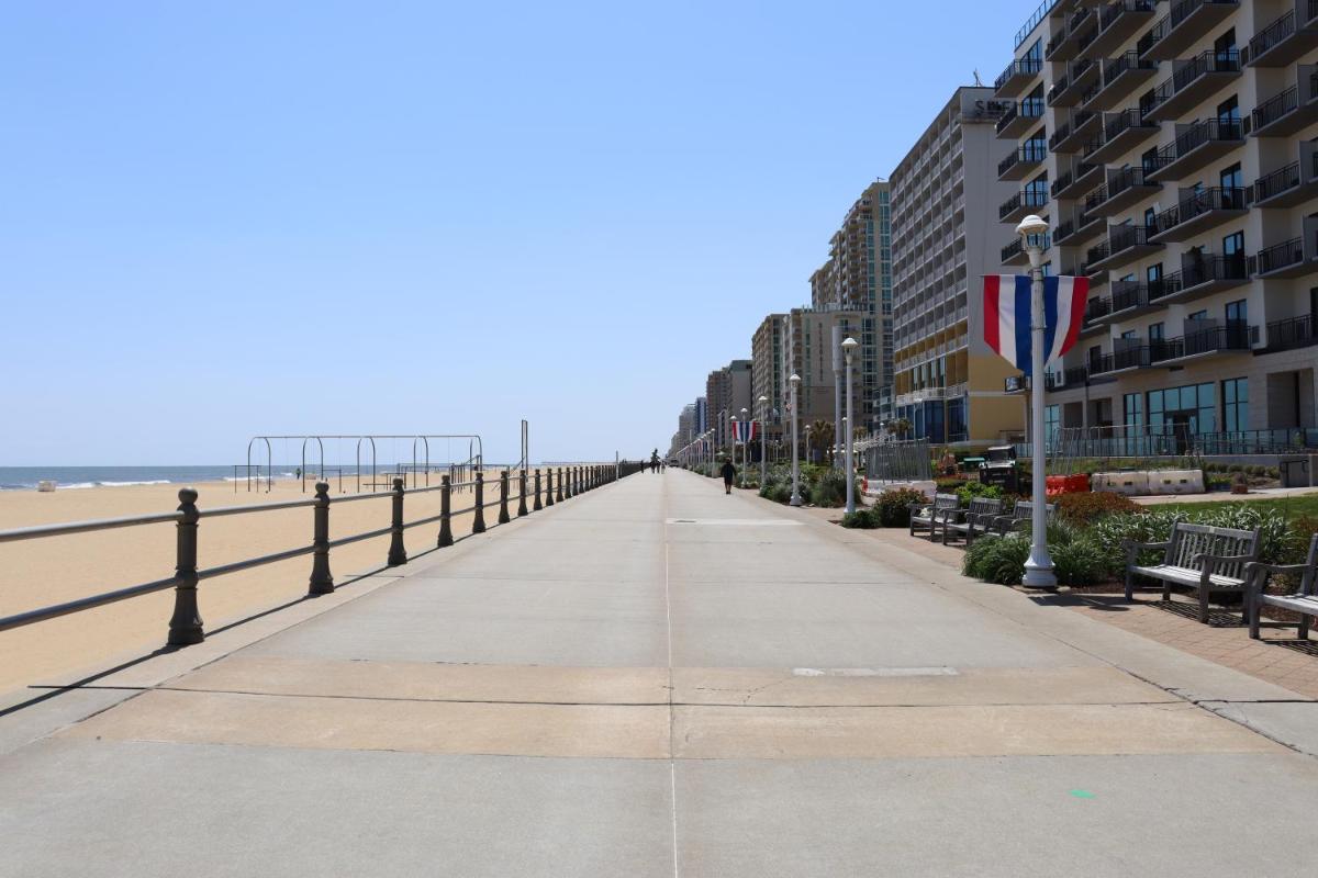 Beach Luxury Oceanfront - Housity