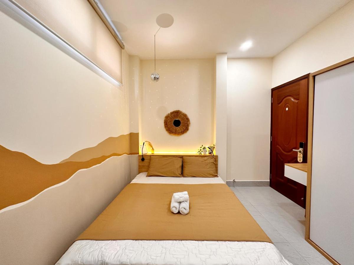 LalaHouse Spring Apartment - Saigon Center - Hizvo