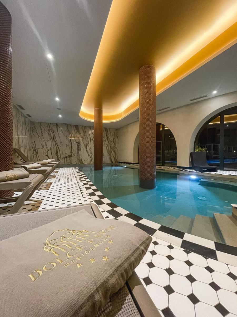 Piscine de l'établissement Eco-Résidence Dolce Paese & Spa ou située à proximité