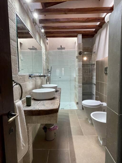 Luxury Tuscan Farm Stay, 1 bedroom with a pool - Housity