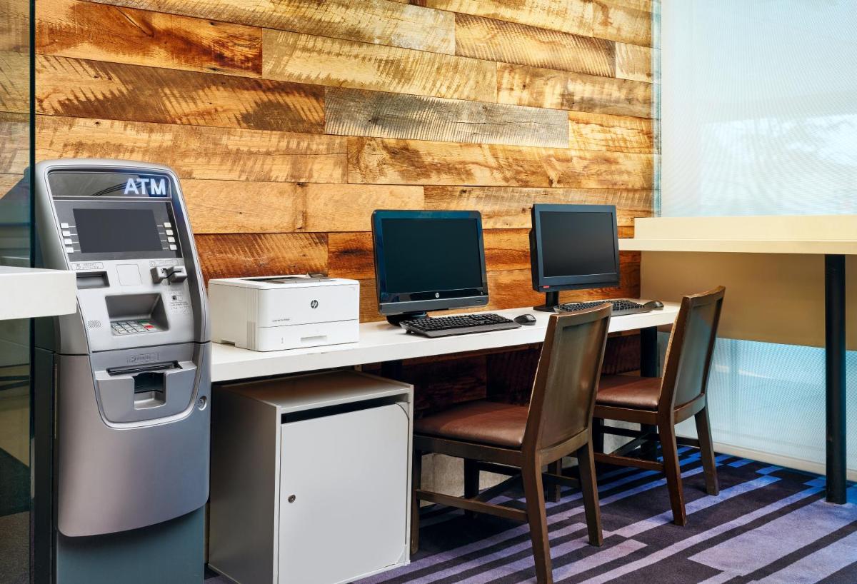 Suitetrails - Courtyard by Marriott New York JFK Airport