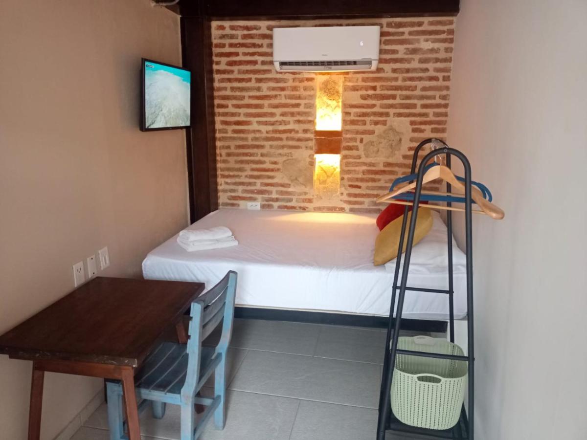 Habitación Recién restaurada - POD A - Housity