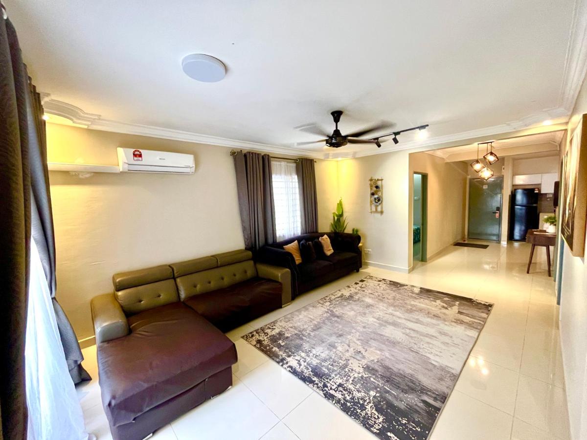 Naura Homestay Selangor Kuala Lumpur - Housity