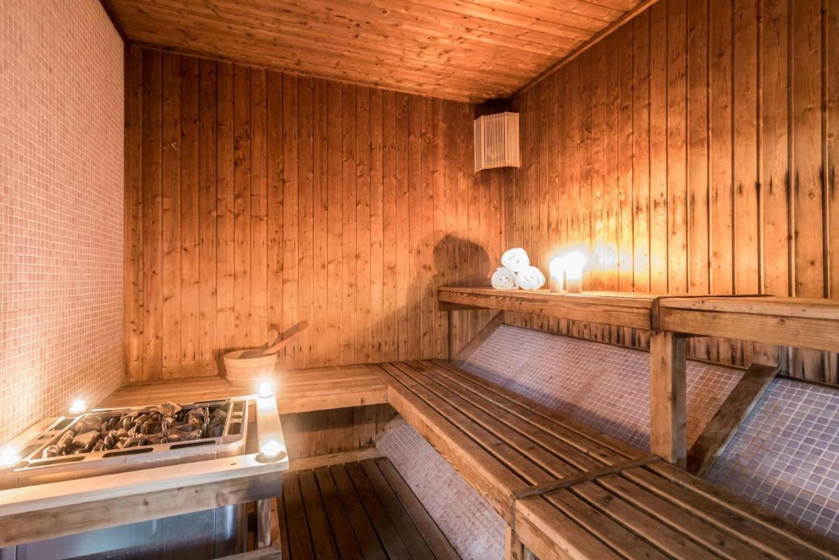 Uma área de estar em Azoris Royal Garden – Leisure & Conference Hotel