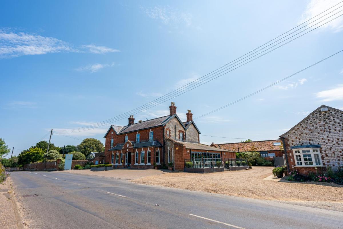 Titchwell Manor Hotel - Housity