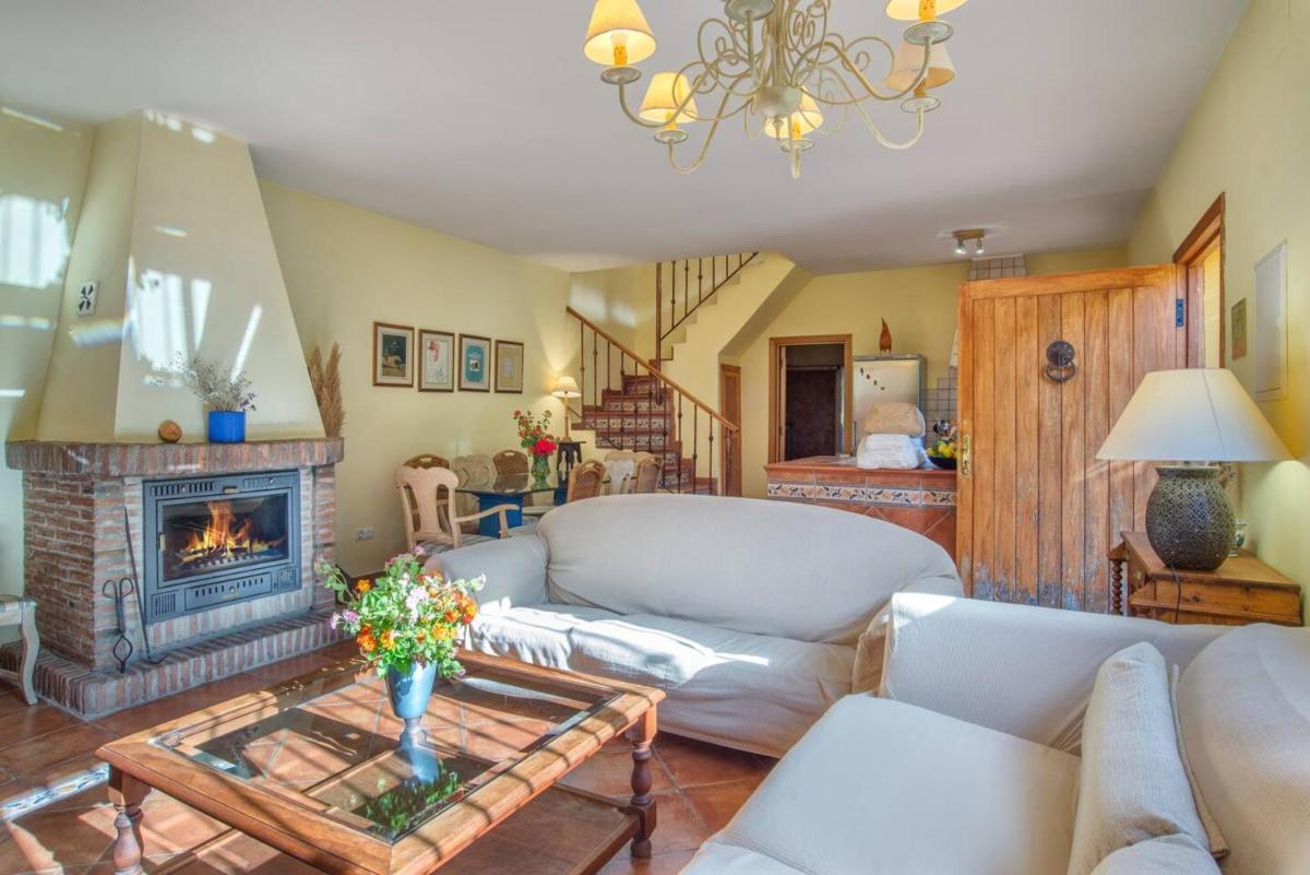 3 bedrooms villa with private pool enclosed garden and wifi at Ojen - Housity