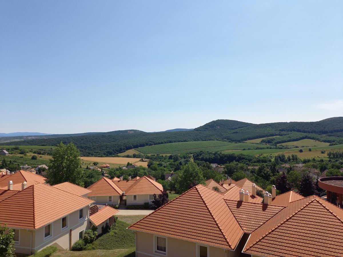 Hillside Apartman - Housity