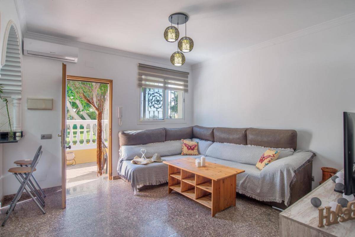 Comfortable Apartment in Mijas with Pool and Garden 68 m² - Housity