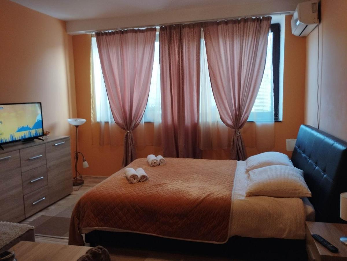 Studio Karamel - Housity