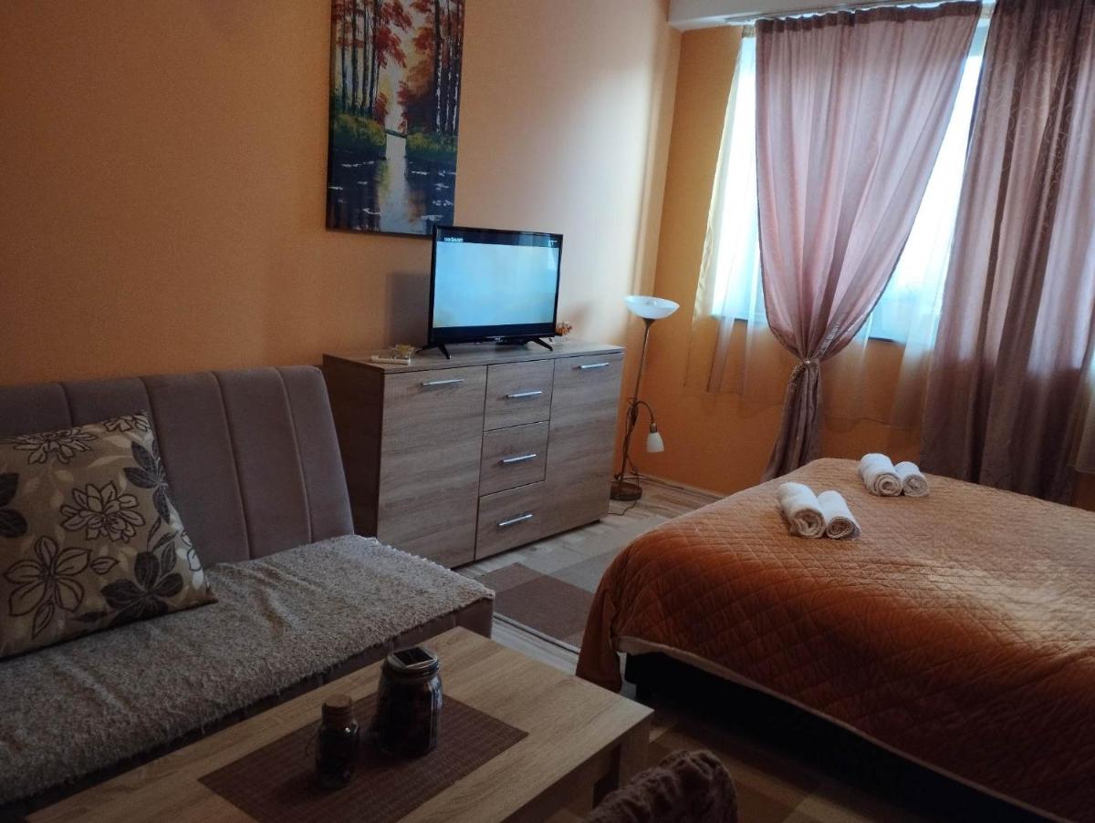 Studio Karamel - Housity