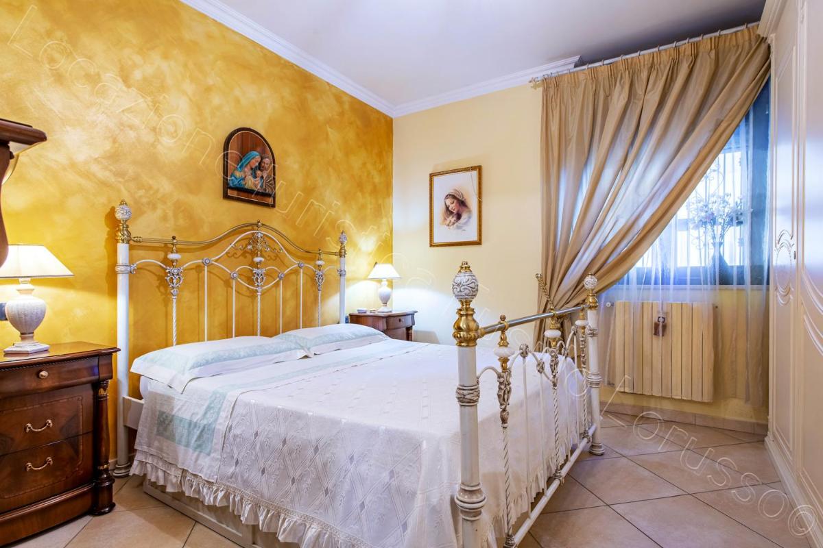 Chic Apartment in Barletta - Sunny Terrace - Housity