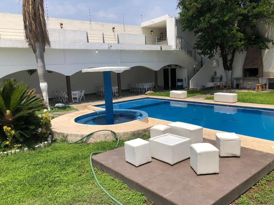 La 5ta. Avenida - Housity
