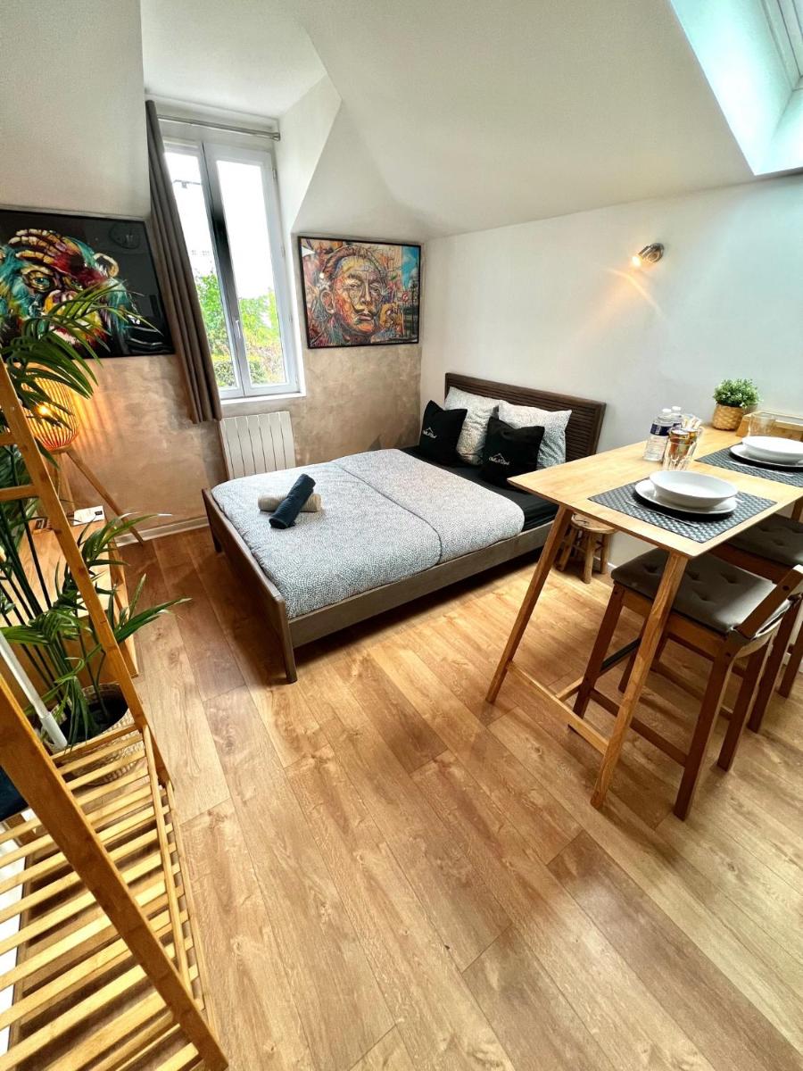 Studio Douillet Hypercentre 12 min de Paris - Housity