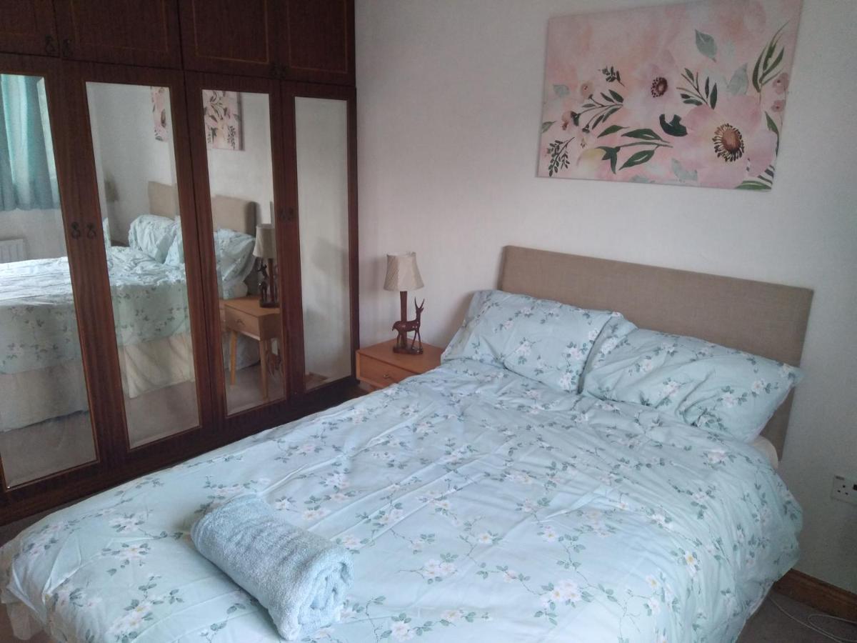 The Wandering Donkey Guest House - Housity