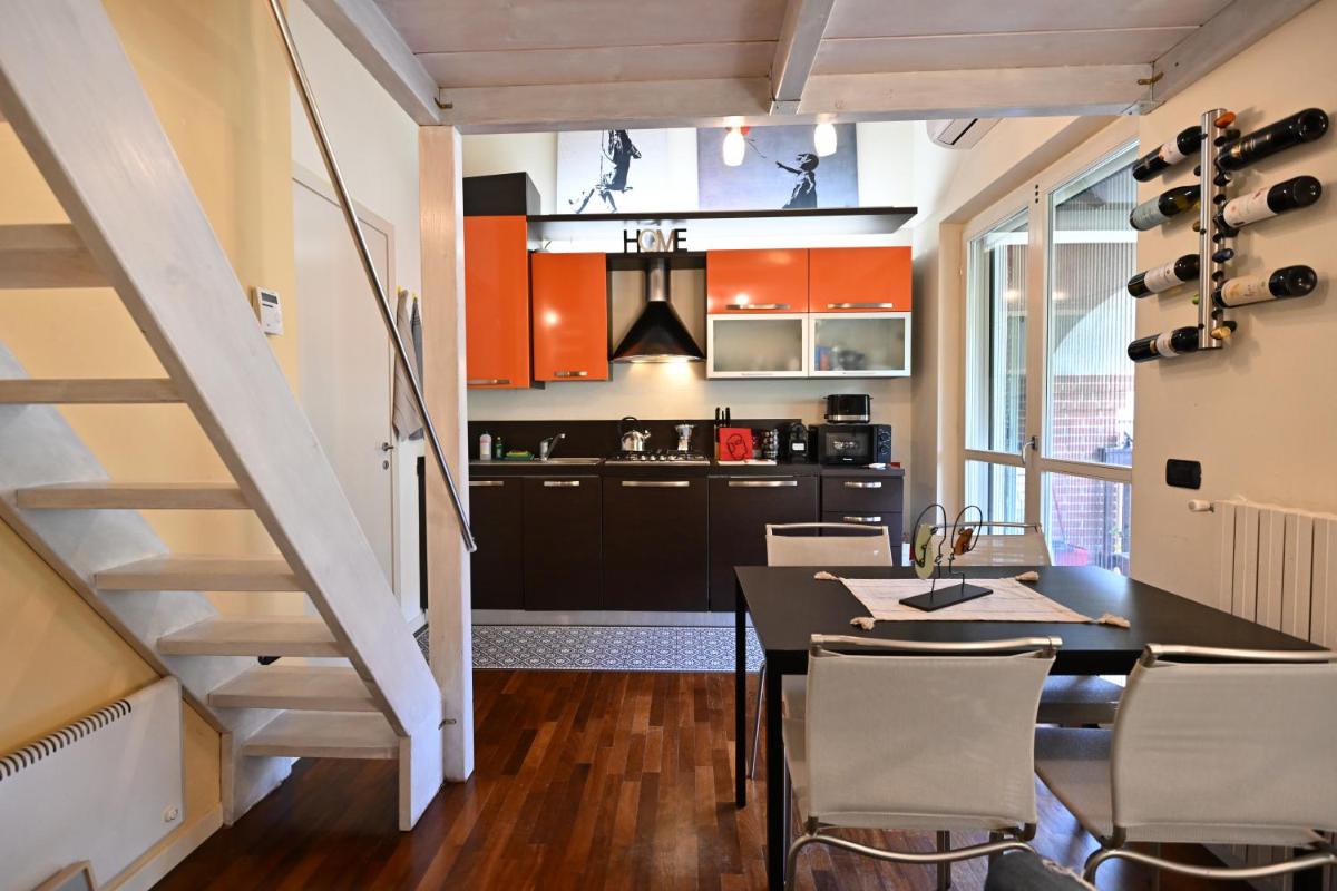 AURA loving home con 4 posti letto, cucina completa, terrazzo ed un grande parco verde - Housity