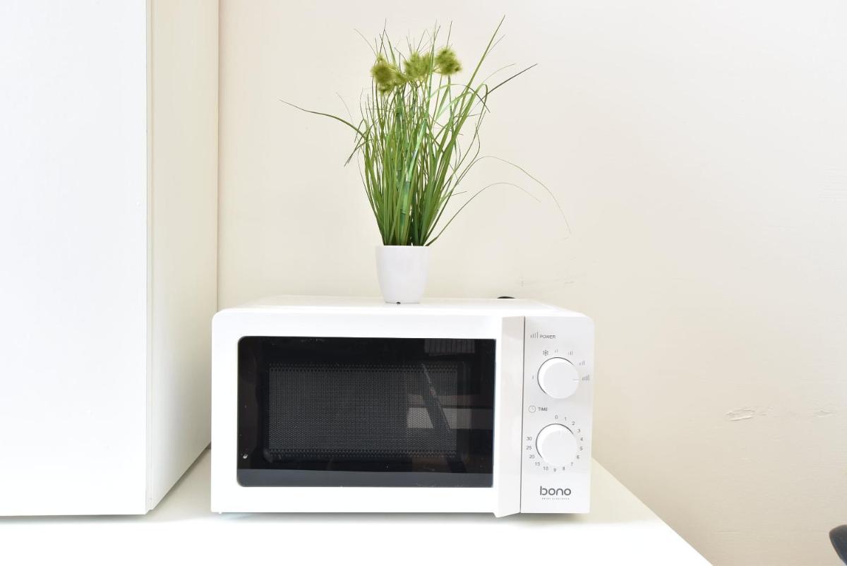 Suitetrails - Huge Apartment in Awesome Location with parking