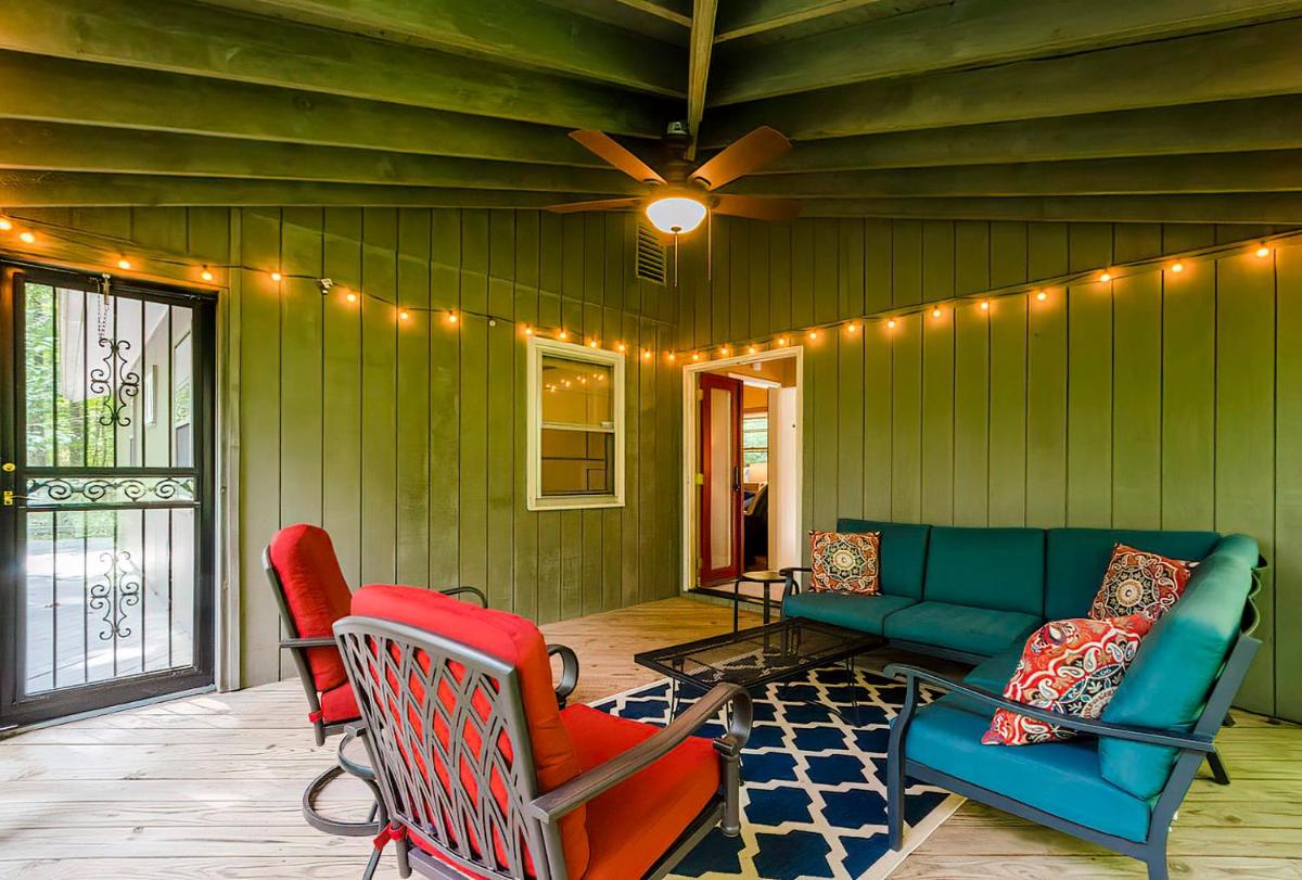 Secluded Oasis w Hot Tub, Screened-in Porch, WiFi! - Housity