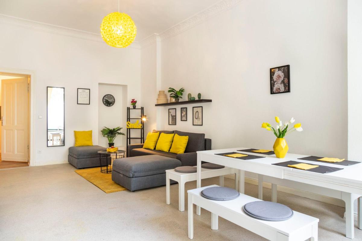 111 Feurig - Housity