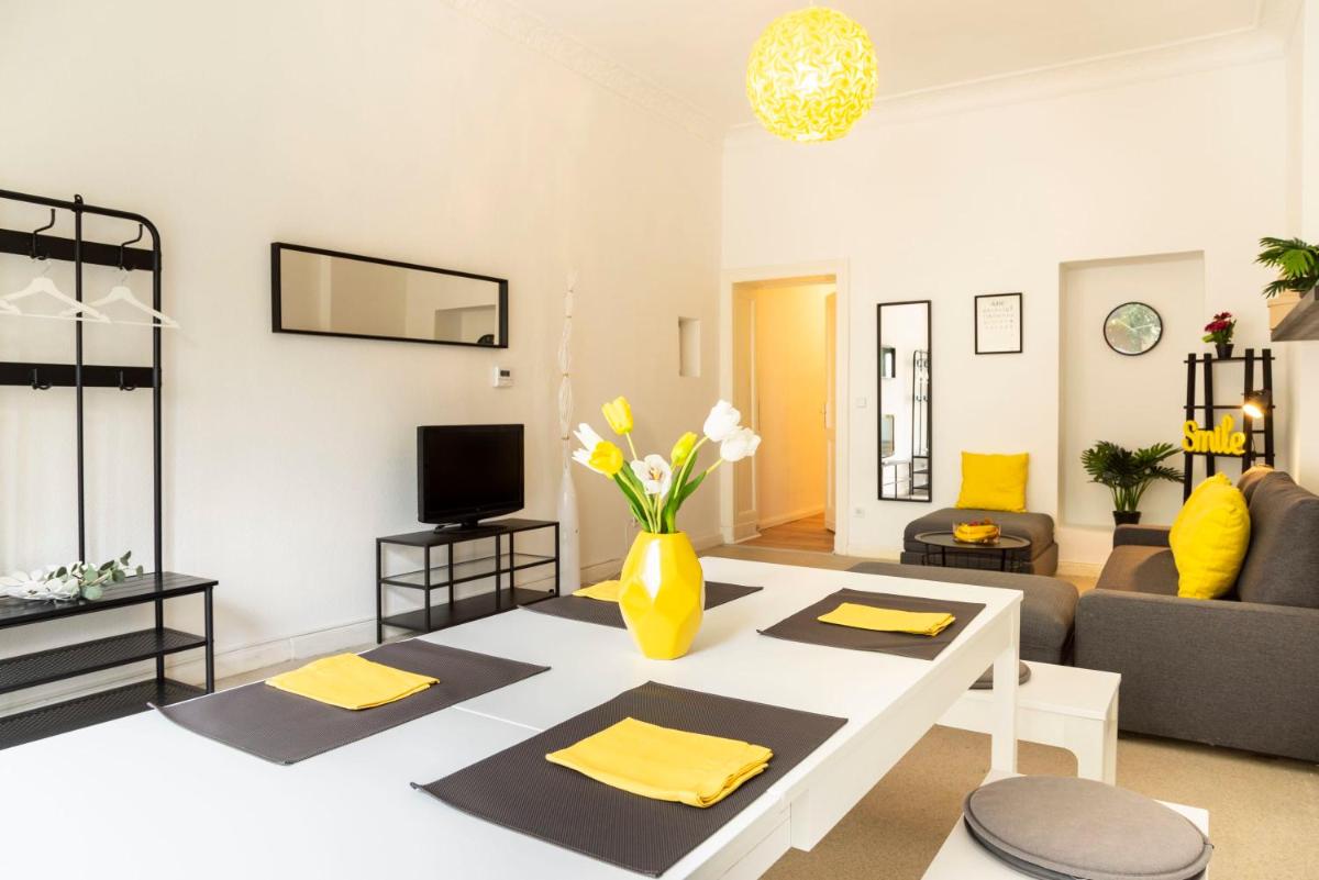 111 Feurig - Housity