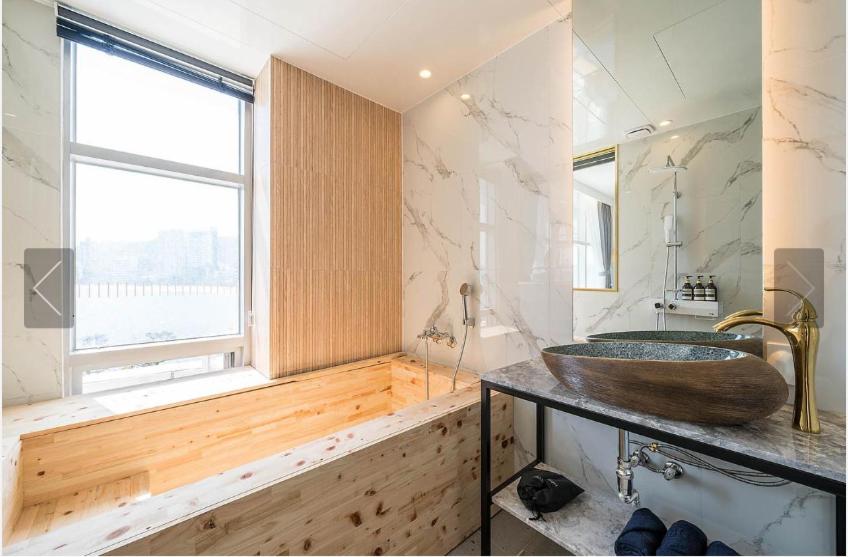 De Homme Hotel - Housity