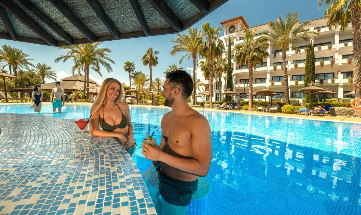 Piscina en o cerca de SH Villa Gadea