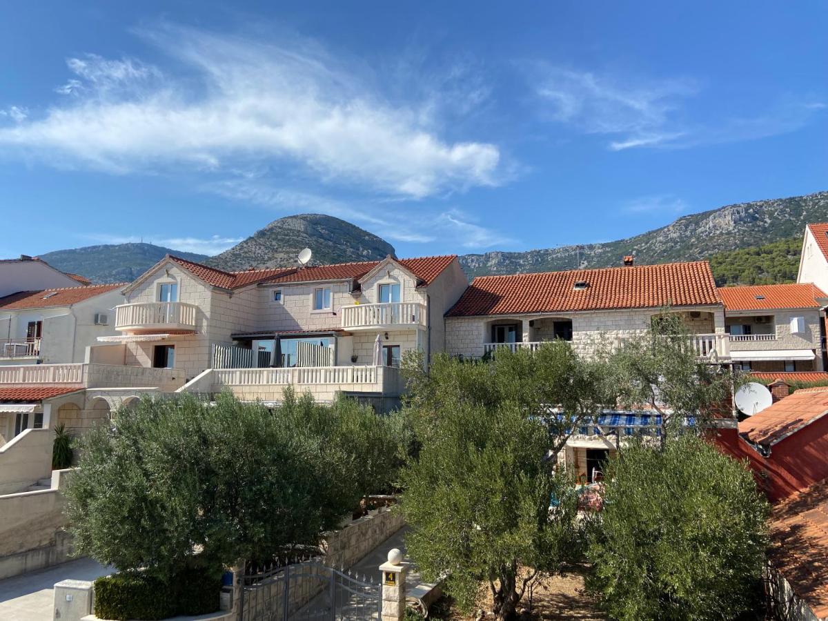 Apartments & Rooms Luna - Housity