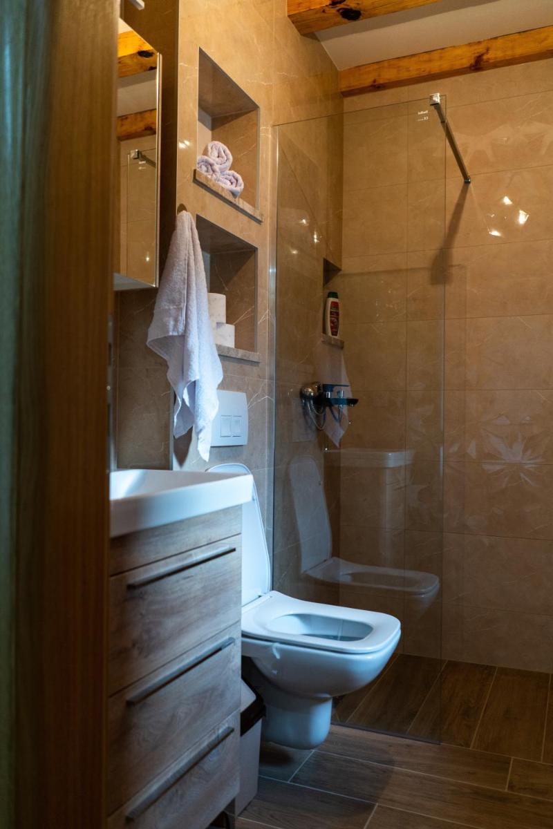 Kamena Kuća Vegar - Housity