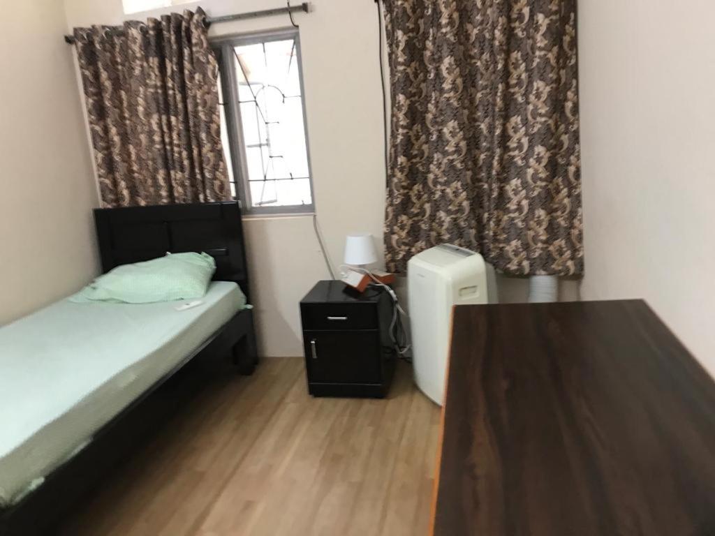 Suitetrails - Visitors Lounge by MMG - Furnished Flat 3BHK - Road 12 Banjara Hills